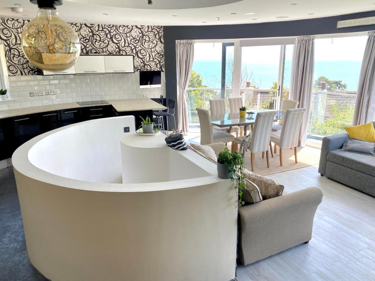 Bay View Veranda: Lyme's 3-Story Coastal Retreat Lyme Regis Exterior photo