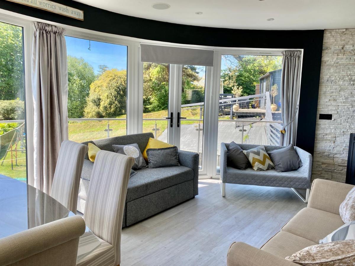 Bay View Veranda: Lyme's 3-Story Coastal Retreat Lyme Regis Exterior photo