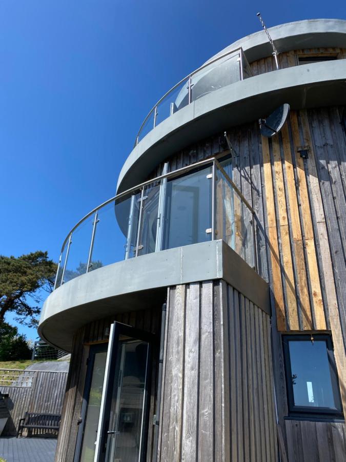 Bay View Veranda: Lyme's 3-Story Coastal Retreat Lyme Regis Exterior photo